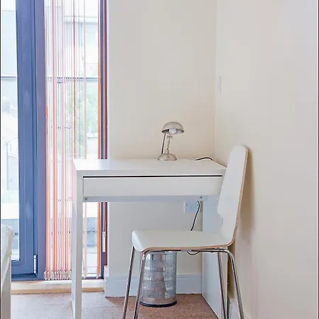001 - Centre Sleeps 3 Dublin