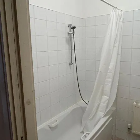 001 - Centre Sleeps 3 Appartement *